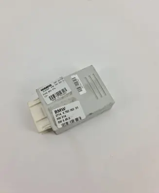 BMW X6 E71 Air suspension control unit module (rear) 6793163