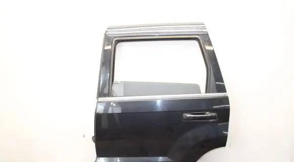 Jeep Grand Cherokee (WK) Rear door