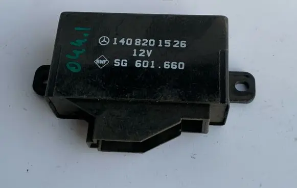 Mercedes-Benz S W140 Seat heating relay A1408201526