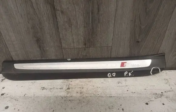 Audi Q7 4L Front sill trim cover 4L0853373A