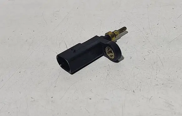 Coolant temperature sensor