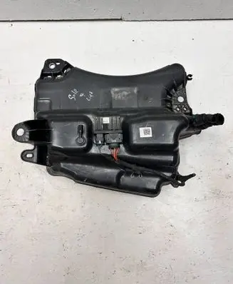 Volkswagen Golf VII AdBlue liquid reservoir 5Q0131877F