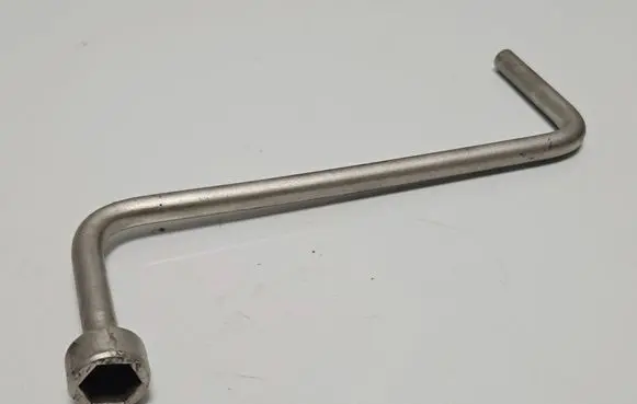 BMW 3 E90 E91 Wheel nut wrench BMW17