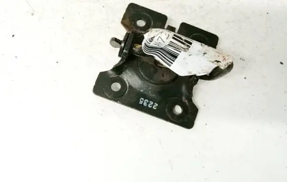 Chrysler 300 - 300C Rear door lock loop/hook striker 05000046aa 63766