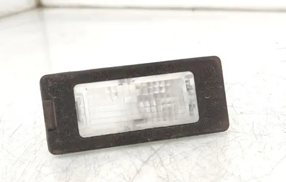 Volkswagen PASSAT B6 Number plate light 5N0943021