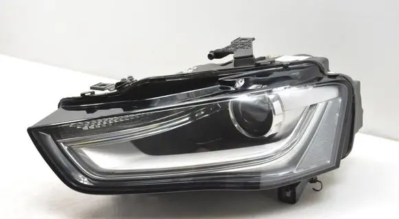 Audi A4 S4 B8 8K Headlight/headlamp 8K0941005D