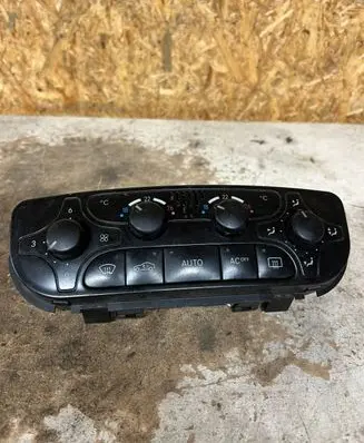 Mercedes-Benz C W203 Climate control unit A2098300085 9140010497