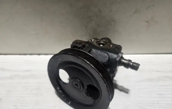 Mitsubishi Pajero Power steering pump 97188
