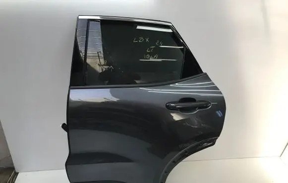 Lexus LBX Rear door