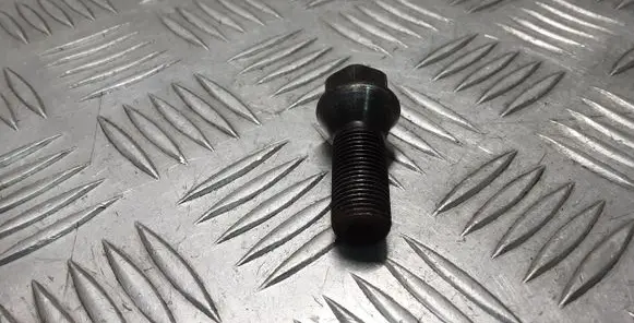 BMW 5 F10 F11 Nuts/bolts 