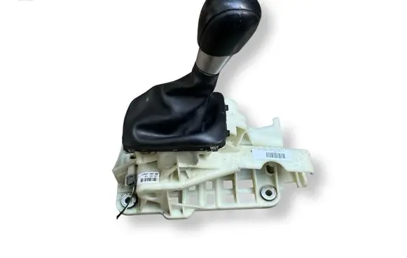 Volvo XC60 Gear shifter/selector 31325458