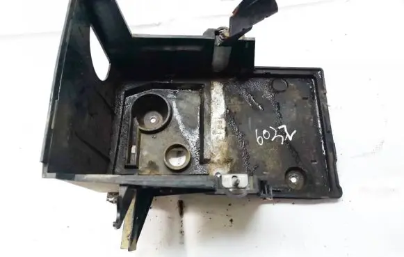 Volvo V50 Battery box tray 30667941