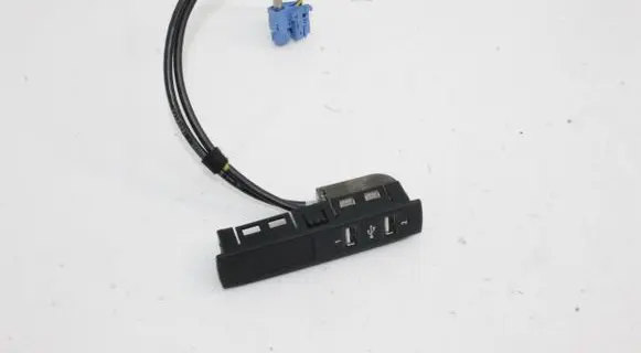 Mercedes-Benz S C217 AUX in-socket connector A2228200915
