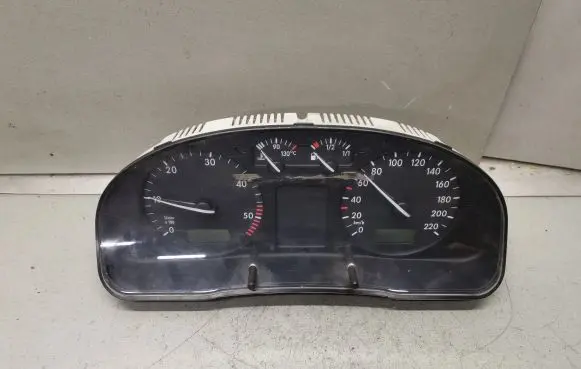 Volkswagen PASSAT B5 Speedometer (instrument cluster) 09051940090