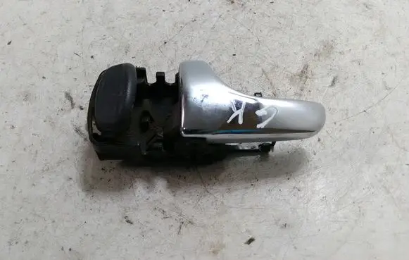 Nissan Terrano Rear door interior handle