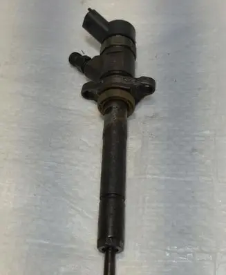 Fuel injector
