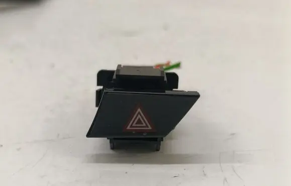 Opel Grandland X Hazard light switch
