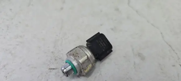 Dacia Sandero III Air conditioning (A/C) pressure sensor 921367866R