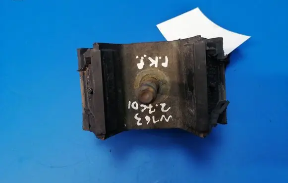 Mercedes-Benz ML W163 Engine mount bracket A1632400417 A1632400117