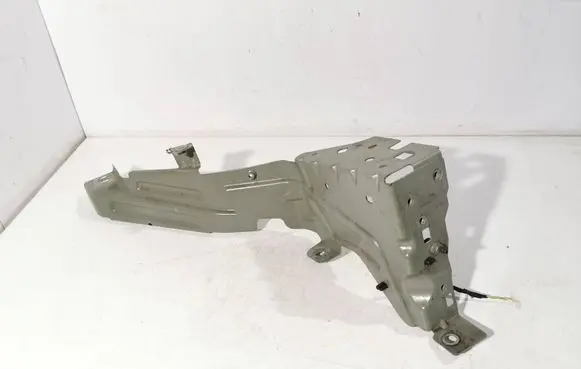 Volvo XC40 Headlight/headlamp mounting bracket 32348653 91M87