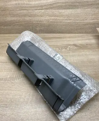 Volkswagen Touran I Other trunk/boot trim element 1T0857185B 1TO857185B