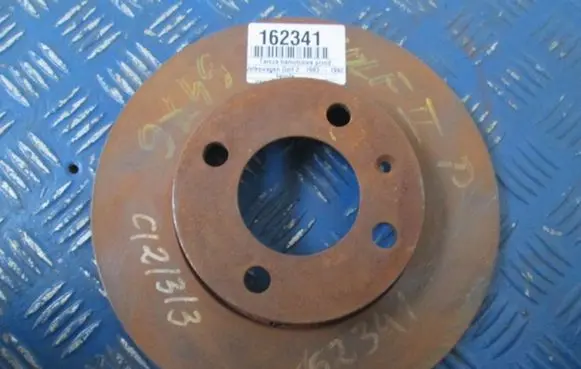 Volkswagen Golf II Front brake disc