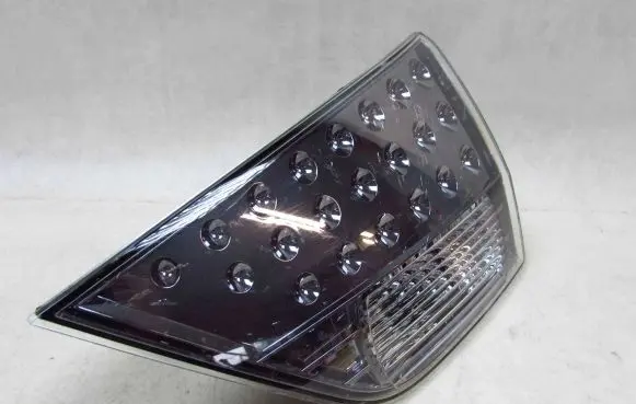 Mitsubishi Outlander Tailgate rear/tail lights 1146356R ID53195