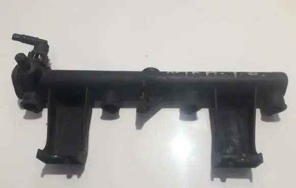 Peugeot 206 Fuel main line pipe F02869