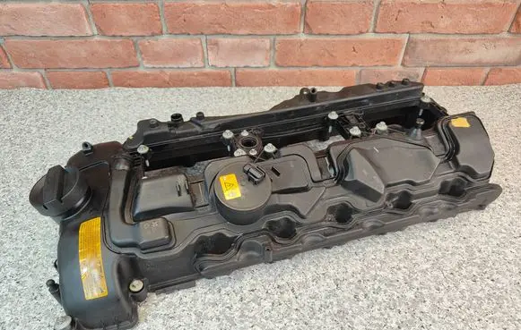 BMW 5 F10 F11 Rocker cam cover 7570292