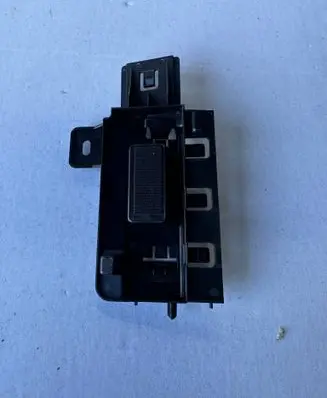 Other engine bay part