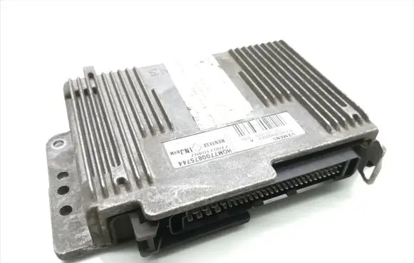 Renault Megane I Engine control unit/module 7700875744 7700110407 S115300221