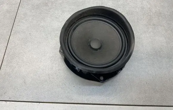 Skoda Octavia Mk3 (5E) Front door speaker 5E0035411J