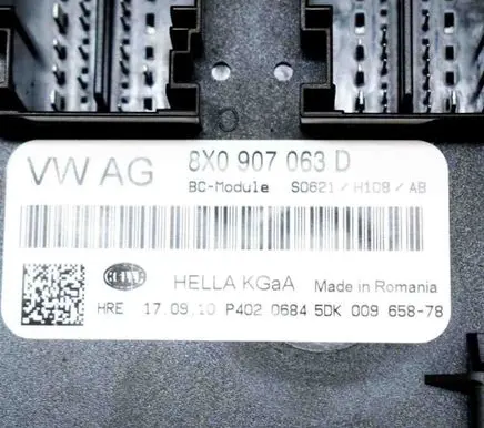 Audi A1 Central body control module 8X0907063D