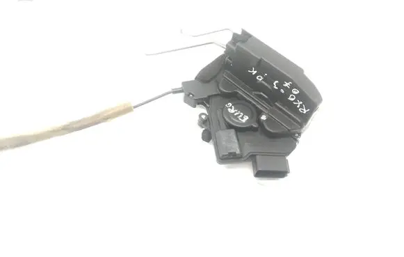 Mazda 3 I Coupe door lock (next to the handle) 
