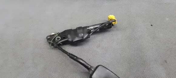 Ford Mondeo MK II Front seatbelt