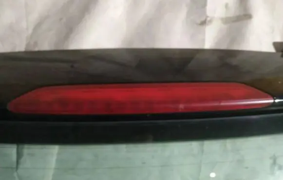 Volkswagen Polo Third/center stoplight