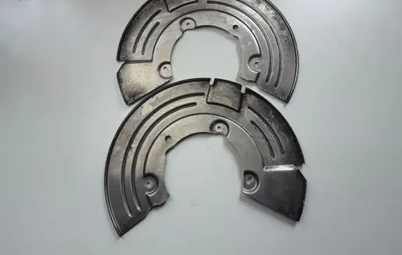 Jaguar XF X250 Rear brake disc plate dust cover 5W932C028AR