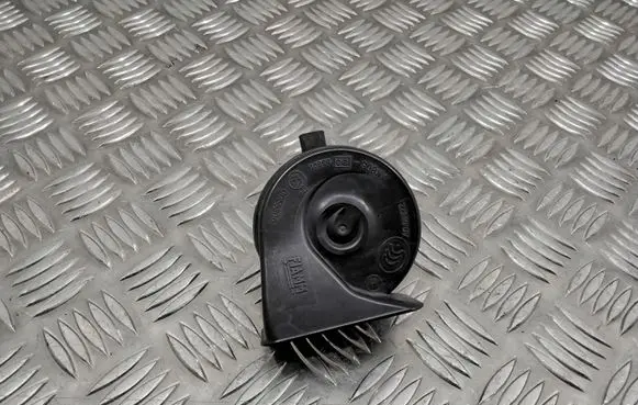 BMW 3 E90 E91 Horn signal 715942005