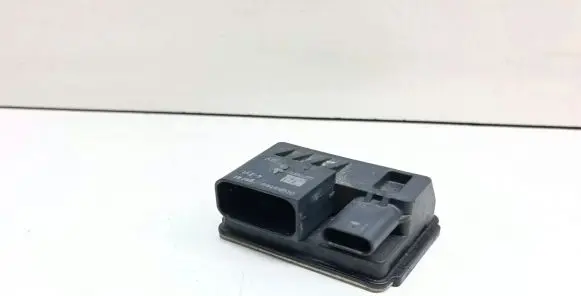 BMW X1 E84 Glow plug pre-heat relay 8570087 0522120103