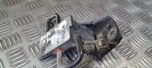 Audi A3 S3 8L Rear door lower hinge 8l3831412