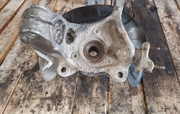Skoda Octavia Mk3 (5E) Front wheel hub