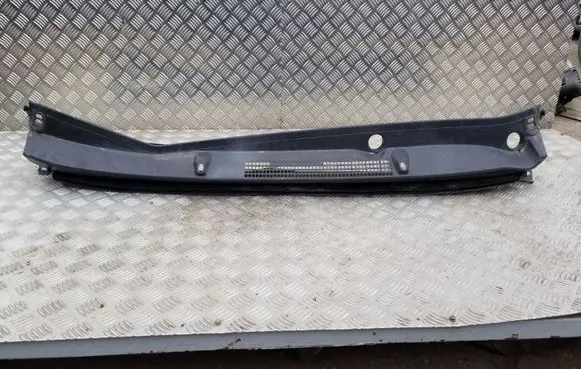 Subaru XV Wiper trim