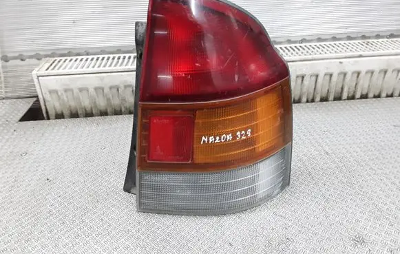Mazda 323 Rear/tail lights E40023245