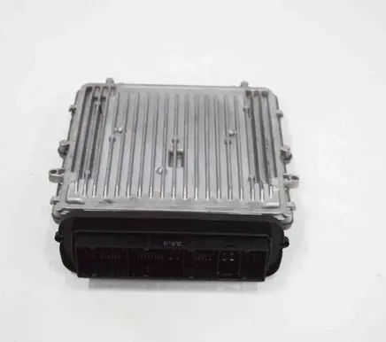BMW 3 E90 E91 Engine control unit/module 1039S35284 0281016119