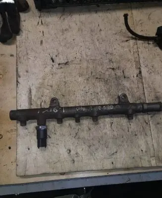 Renault Trafic II (X83) Fuel main line pipe 8200347176 033323 H114017