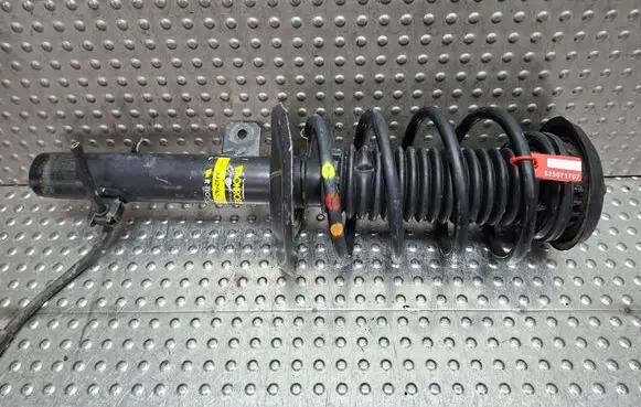 Peugeot 2008 I Front shock absorber/damper S25071707