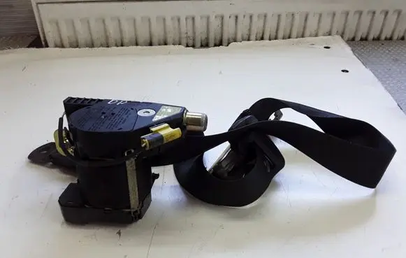 Mercedes-Benz ML W163 Front seatbelt