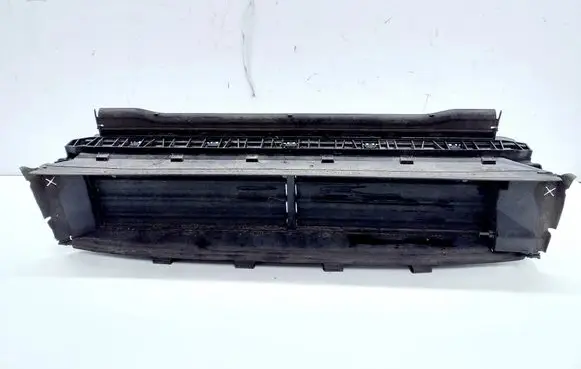 Skoda Octavia Mk4 Intercooler air guide/duct channel 5E3122327H 5E3971277