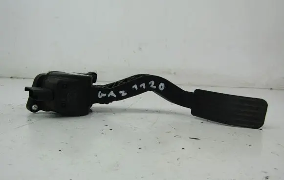 Peugeot 207 CC Accelerator pedal position sensor 9671433680