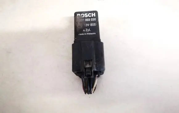 Honda Civic Glow plug pre-heat relay 0281003030